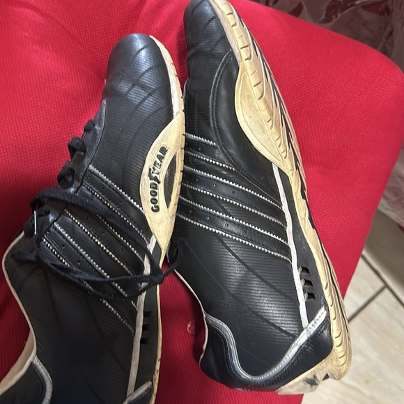 Adidas soccer indoor shoes - Picture 9 of 10